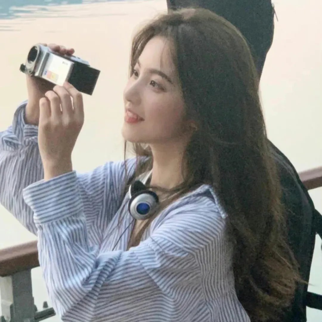 穿越后，毒医夫人惊艳全城